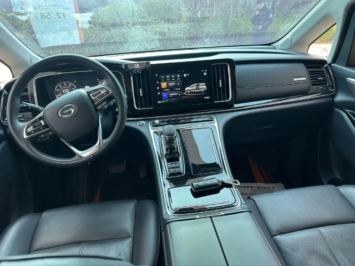 2021 GAC Trumpchi M8 2.0T 252HP L4 8AT,autocango,china used car exporter,china ev exporter,chinese used car exporter,chinese used ev exporter