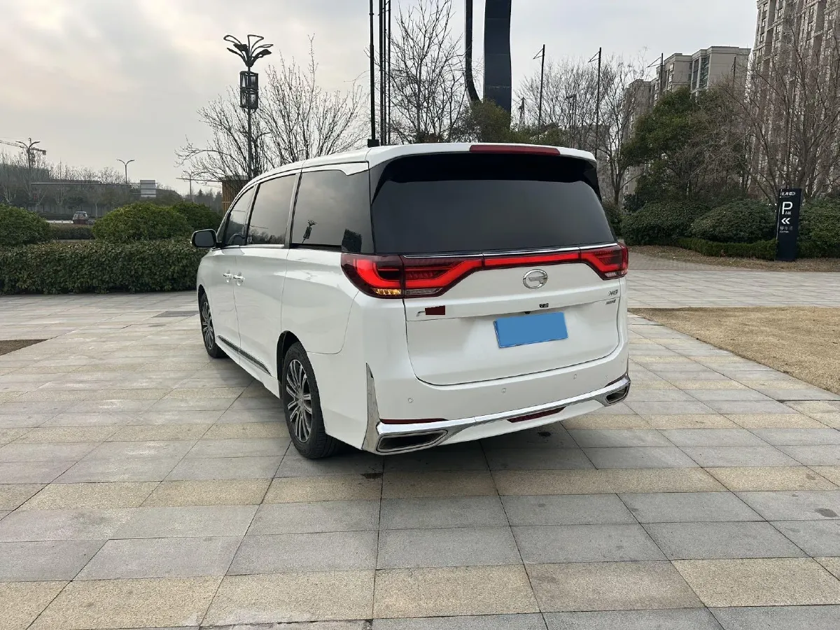 2021 GAC Trumpchi M8 2.0T 252HP L4 8AT,autocango,china used car exporter,china ev exporter,chinese used car exporter,chinese used ev exporter
