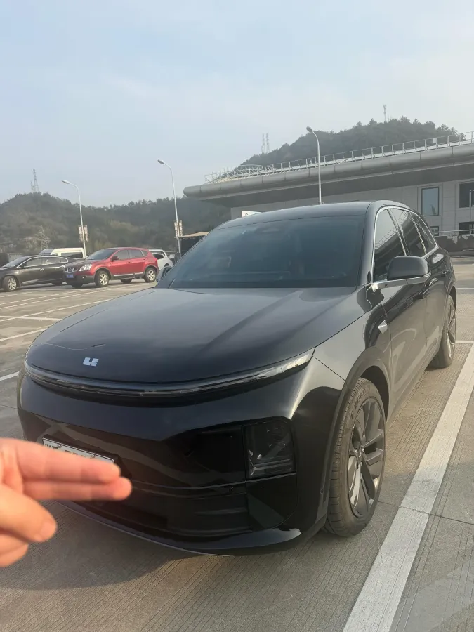 2024 Li L6 Range Extended 154HP L4 REEV 36.8KWH,autocango,china used car exporter,china ev exporter,chinese used car exporter,chinese used ev exporter