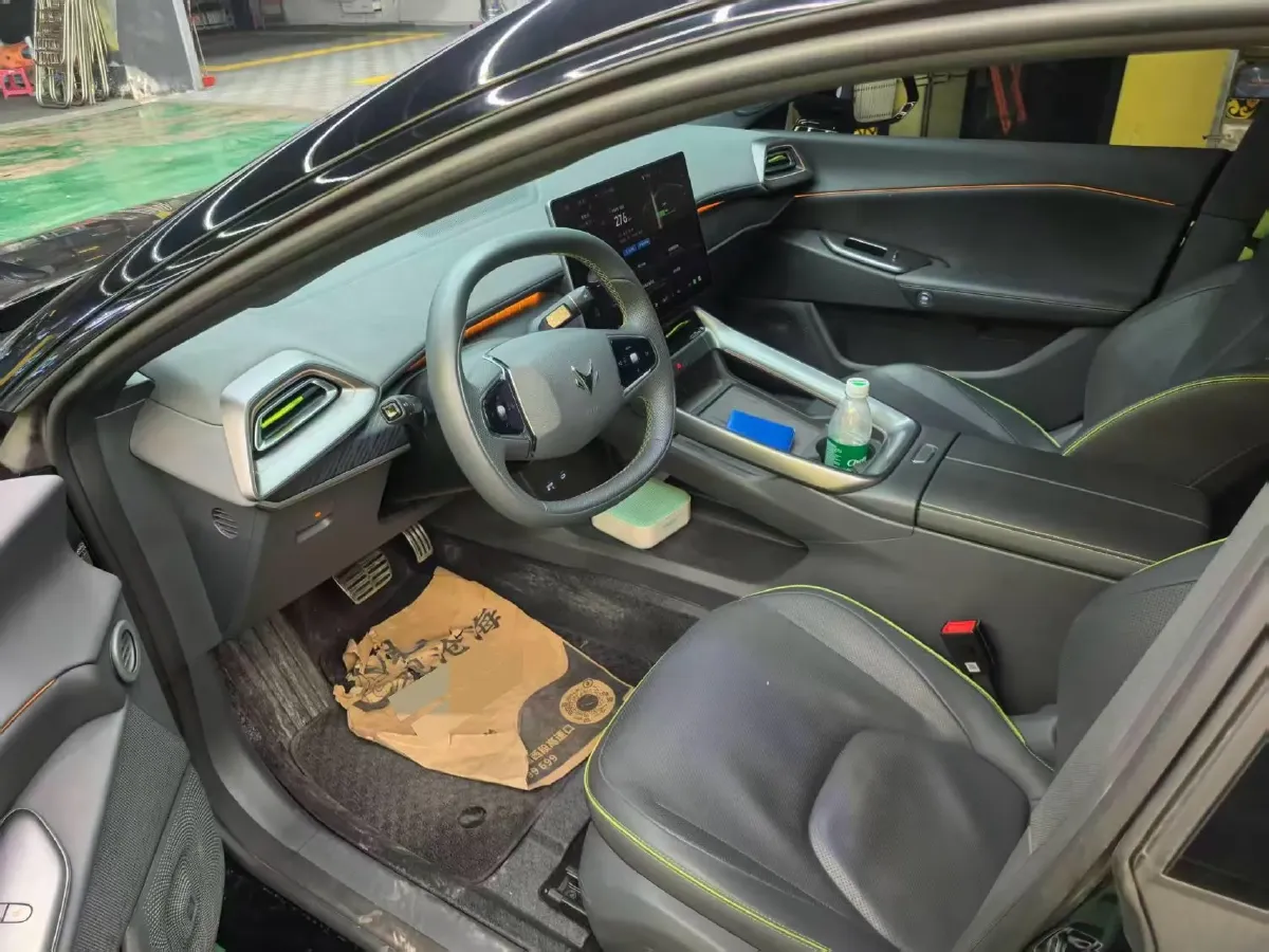 2024 ARCFOX αT5 BEV 79.2KWH,autocango,china used car exporter,china ev exporter,chinese used car exporter,chinese used ev exporter