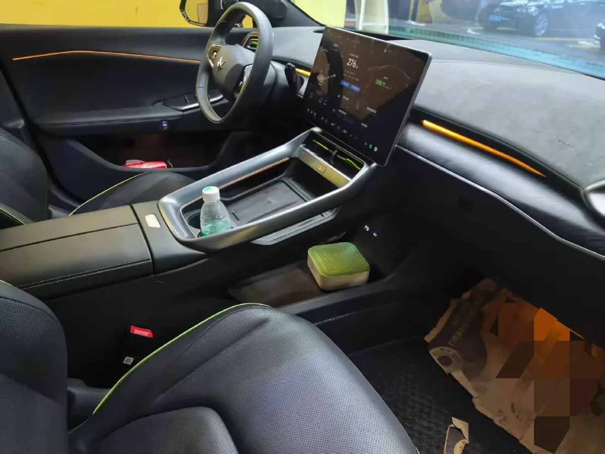 2024 ARCFOX αT5 BEV 79.2KWH,autocango,china used car exporter,china ev exporter,chinese used car exporter,chinese used ev exporter