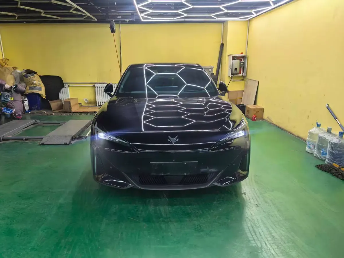 2024 ARCFOX αT5 BEV 79.2KWH,autocango,china used car exporter,china ev exporter,chinese used car exporter,chinese used ev exporter