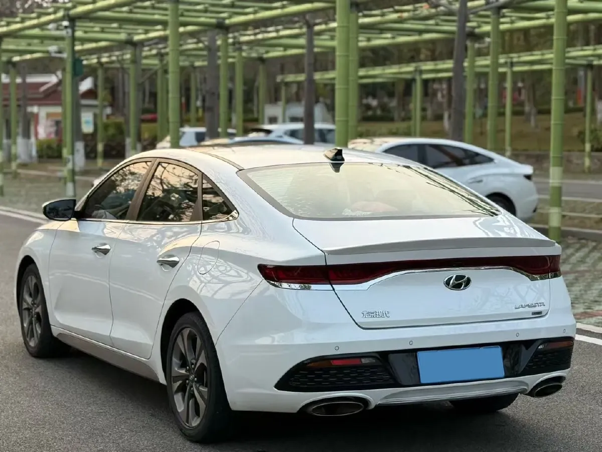 2019 Hyundai La Festa 1.6T 204HP L4 7DCT,autocango,china used car exporter,china ev exporter,chinese used car exporter,chinese used ev exporter