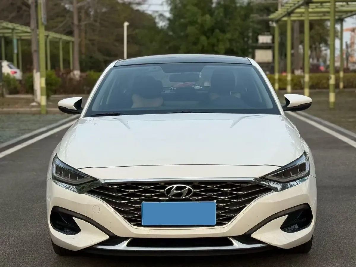 2019 Hyundai La Festa 1.6T 204HP L4 7DCT,autocango,china used car exporter,china ev exporter,chinese used car exporter,chinese used ev exporter