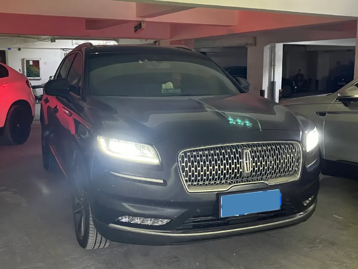 2022 Lincoln Nautilus 2.7T 322HP V6 8AT,autocango,china used car exporter,china ev exporter,chinese used car exporter,chinese used ev exporter