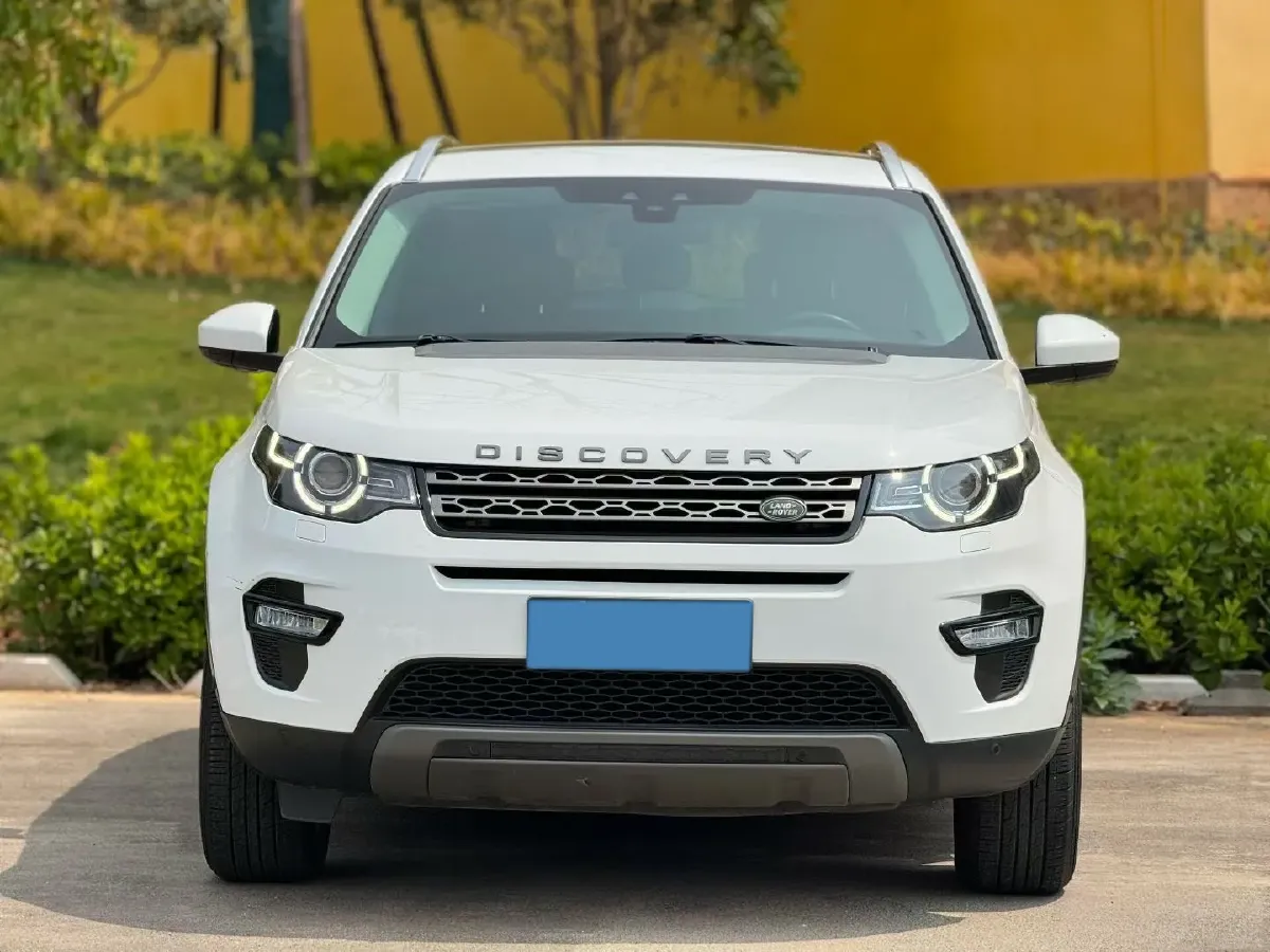 2018 Land Rover Discovery Sport 2.0T 241HP L4 9AT,autocango,china used car exporter,china ev exporter,chinese used car exporter,chinese used ev exporter