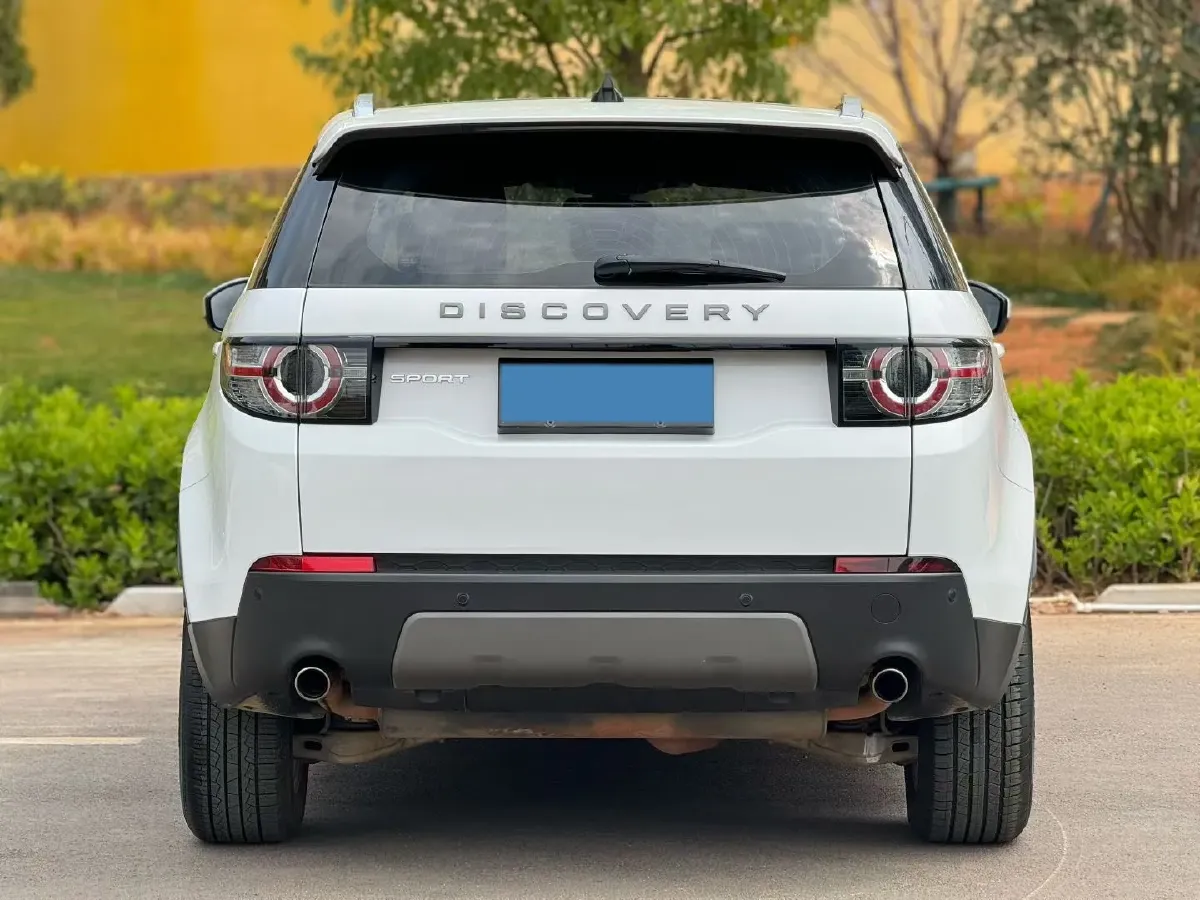 2018 Land Rover Discovery Sport 2.0T 241HP L4 9AT,autocango,china used car exporter,china ev exporter,chinese used car exporter,chinese used ev exporter