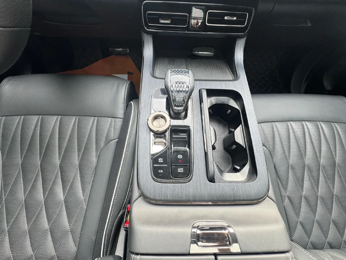 2022 GAC Trumpchi GS8 2.0T 190HP L4 E-CVT Hybrid,autocango,china used car exporter,china ev exporter,chinese used car exporter,chinese used ev exporter