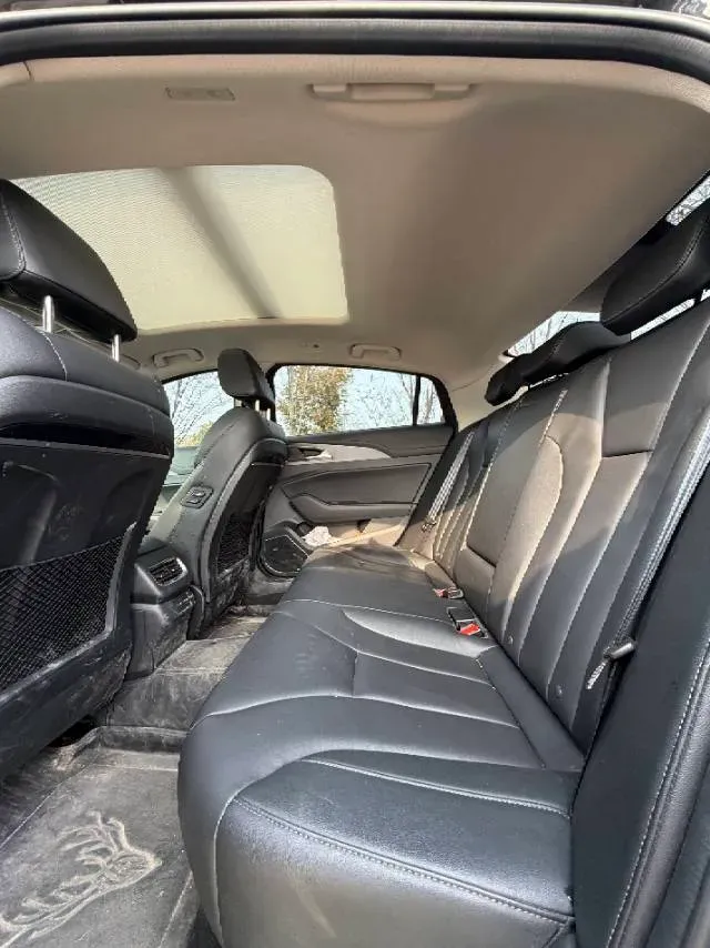 2022 HongQi H5 1.8T 197HP L4 6AT,autocango,china used car exporter,china ev exporter,chinese used car exporter,chinese used ev exporter