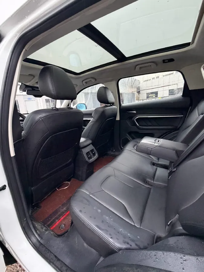 2017 Haval H6 2.0T 197HP L4 7DCT,autocango,china used car exporter,china ev exporter,chinese used car exporter,chinese used ev exporter