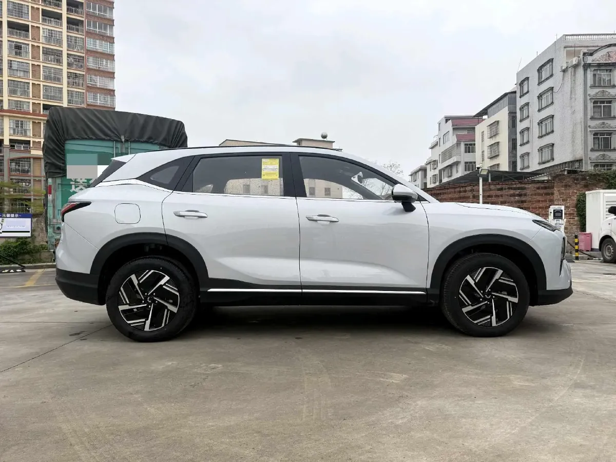 2024 WuLing XingGuangS 1.5L 106HP L4 E-CVT PHEV 20.5KWH,autocango,china used car exporter,china ev exporter,chinese used car exporter,chinese used ev exporter
