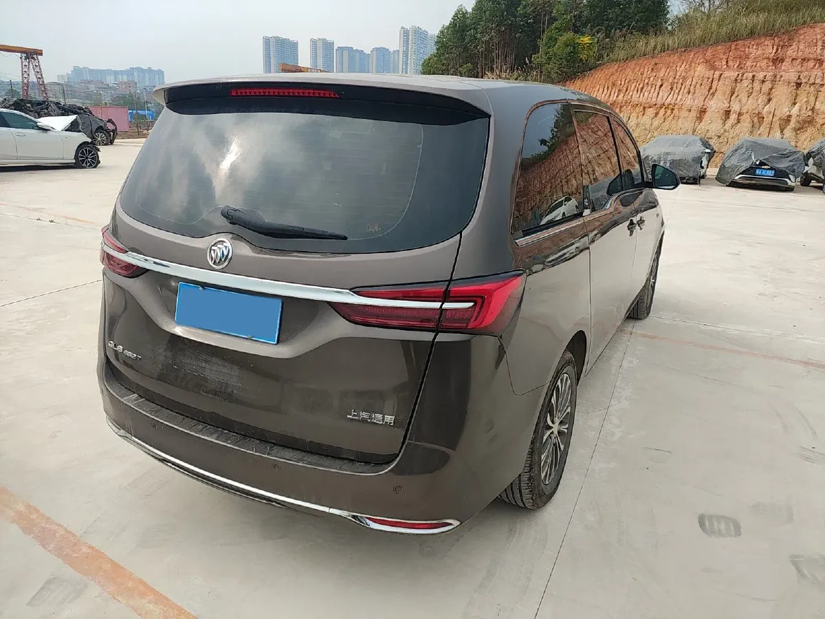 2022 Buick GL8 2.0T 237HP L4 9AT,autocango,china used car exporter,china ev exporter,chinese used car exporter,chinese used ev exporter
