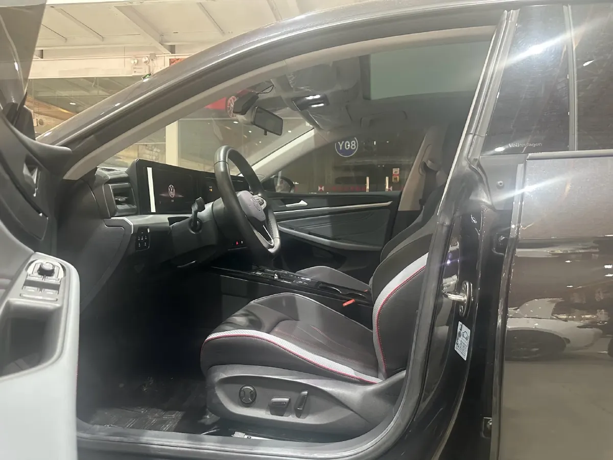 2023 Volkswagen Lamando 1.4T 150HP L4 7DCT,autocango,china used car exporter,china ev exporter,chinese used car exporter,chinese used ev exporter