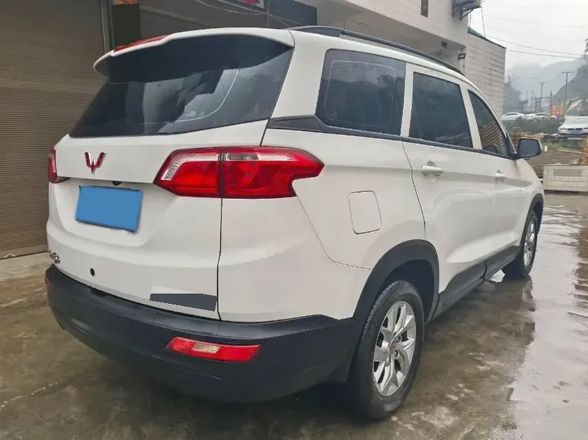2019 WuLing HongGuang S3 1.5L 99HP L4 6MT,autocango,china used car exporter,china ev exporter,chinese used car exporter,chinese used ev exporter