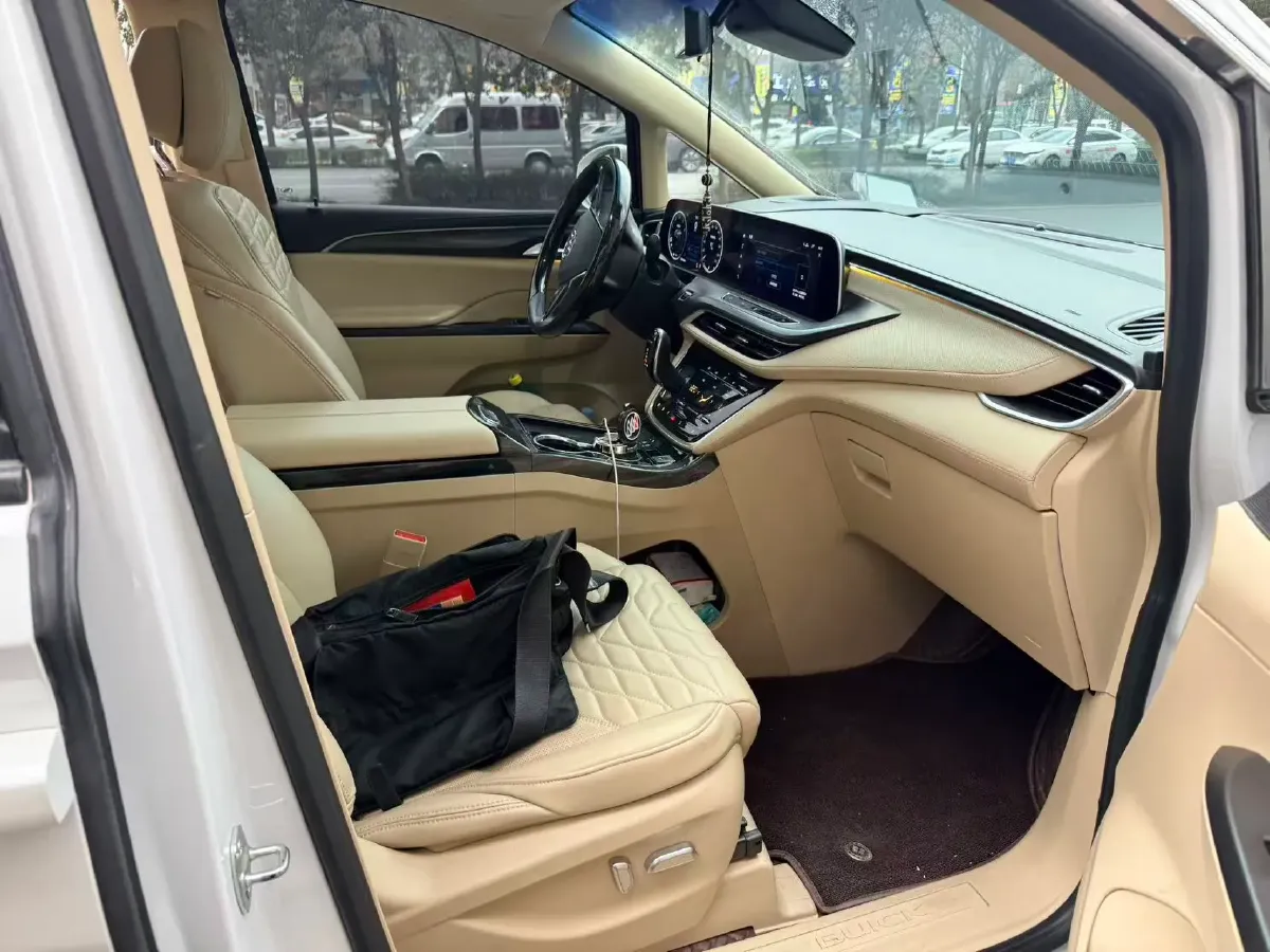 2022 Buick GL8 2.0T 237HP L4 9AT,autocango,china used car exporter,china ev exporter,chinese used car exporter,chinese used ev exporter