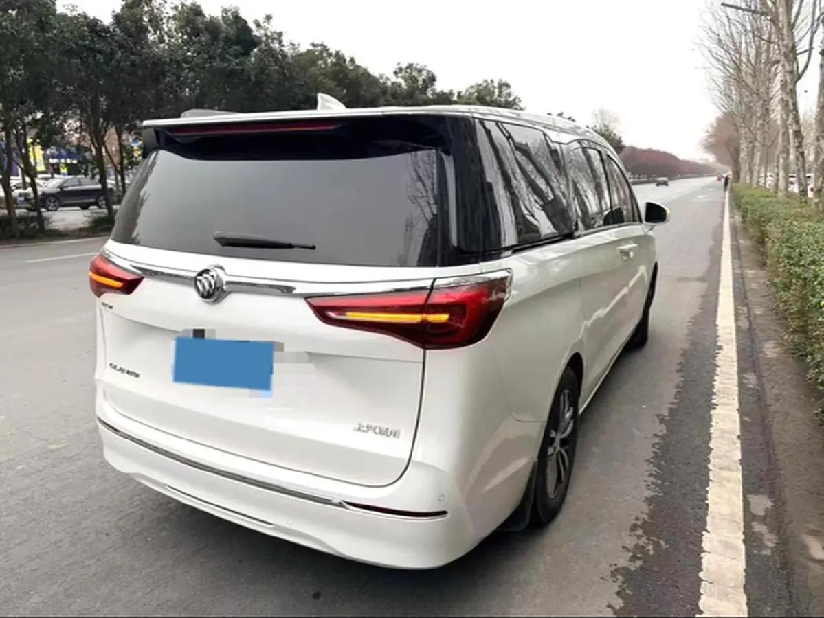 2022 Buick GL8 2.0T 237HP L4 9AT,autocango,china used car exporter,china ev exporter,chinese used car exporter,chinese used ev exporter