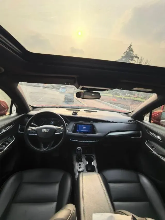 2021 Cadillac XT4 2.0T 237HP L4 9AT,autocango,china used car exporter,china ev exporter,chinese used car exporter,chinese used ev exporter