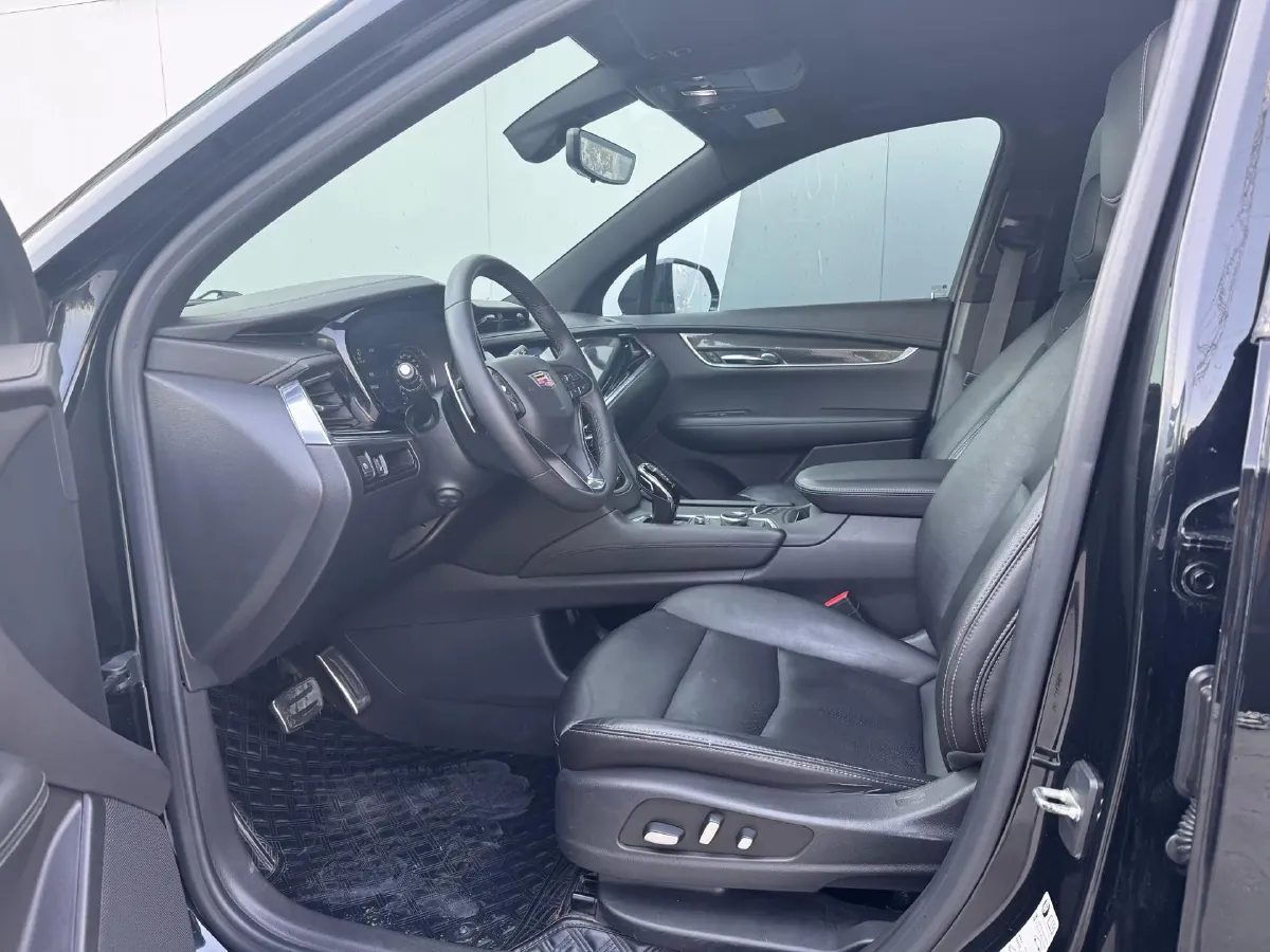 2019 Cadillac CT6 2.0T 241HP L4 10AT,autocango,china used car exporter,china ev exporter,chinese used car exporter,chinese used ev exporter