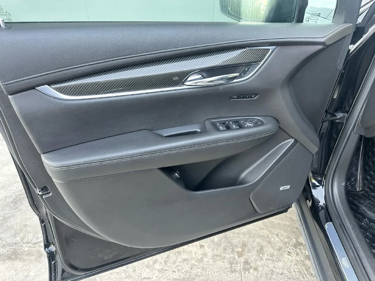 2019 Cadillac CT6 2.0T 241HP L4 10AT,autocango,china used car exporter,china ev exporter,chinese used car exporter,chinese used ev exporter