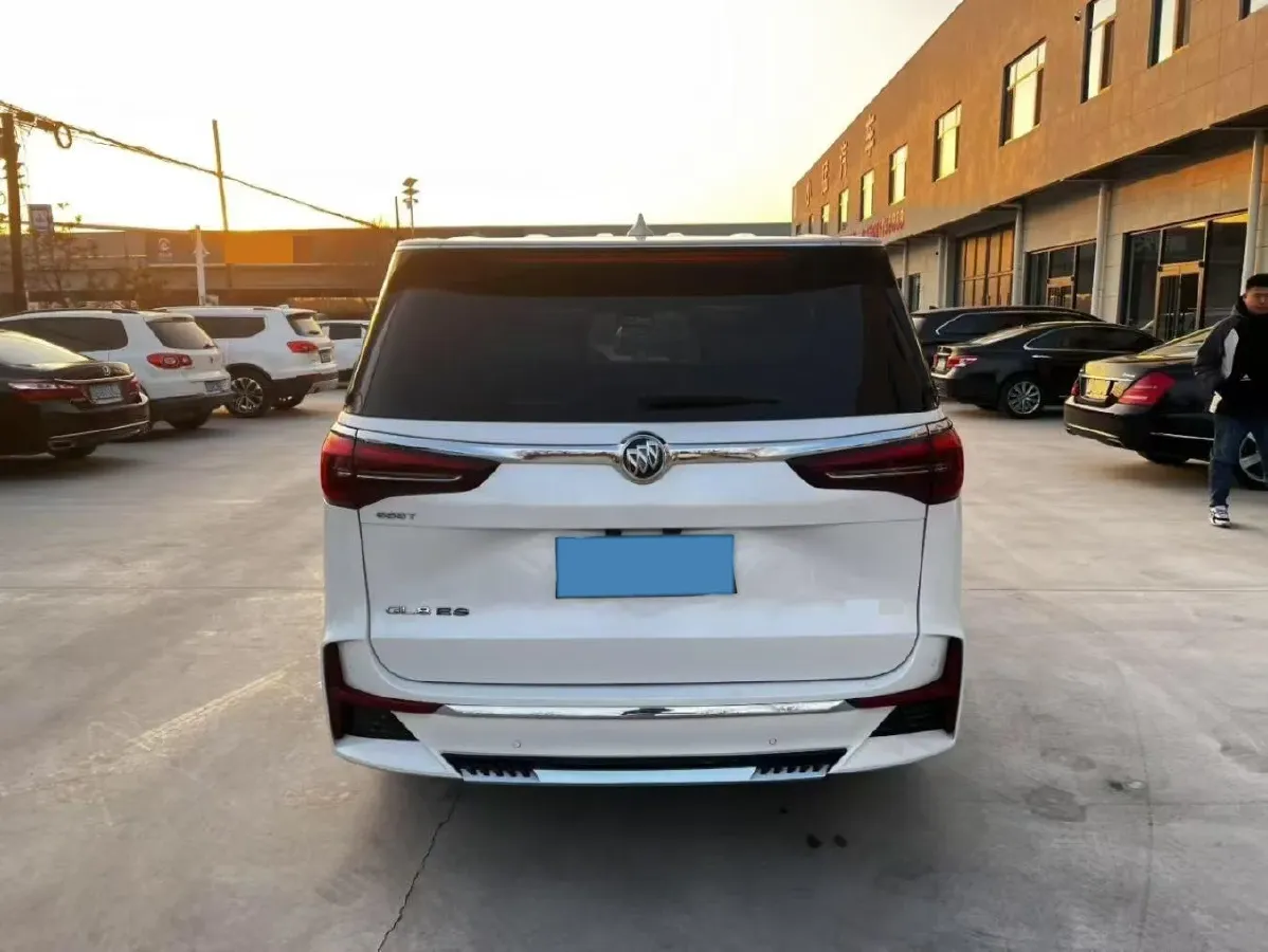 2021 Buick GL8 2.0T 237HP L4 9AT,autocango,china used car exporter,china ev exporter,chinese used car exporter,chinese used ev exporter