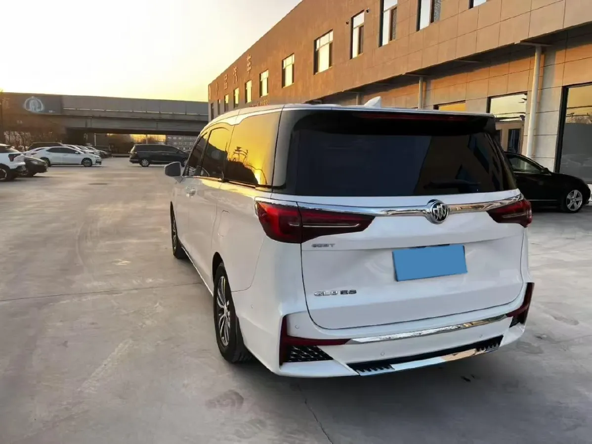2021 Buick GL8 2.0T 237HP L4 9AT,autocango,china used car exporter,china ev exporter,chinese used car exporter,chinese used ev exporter