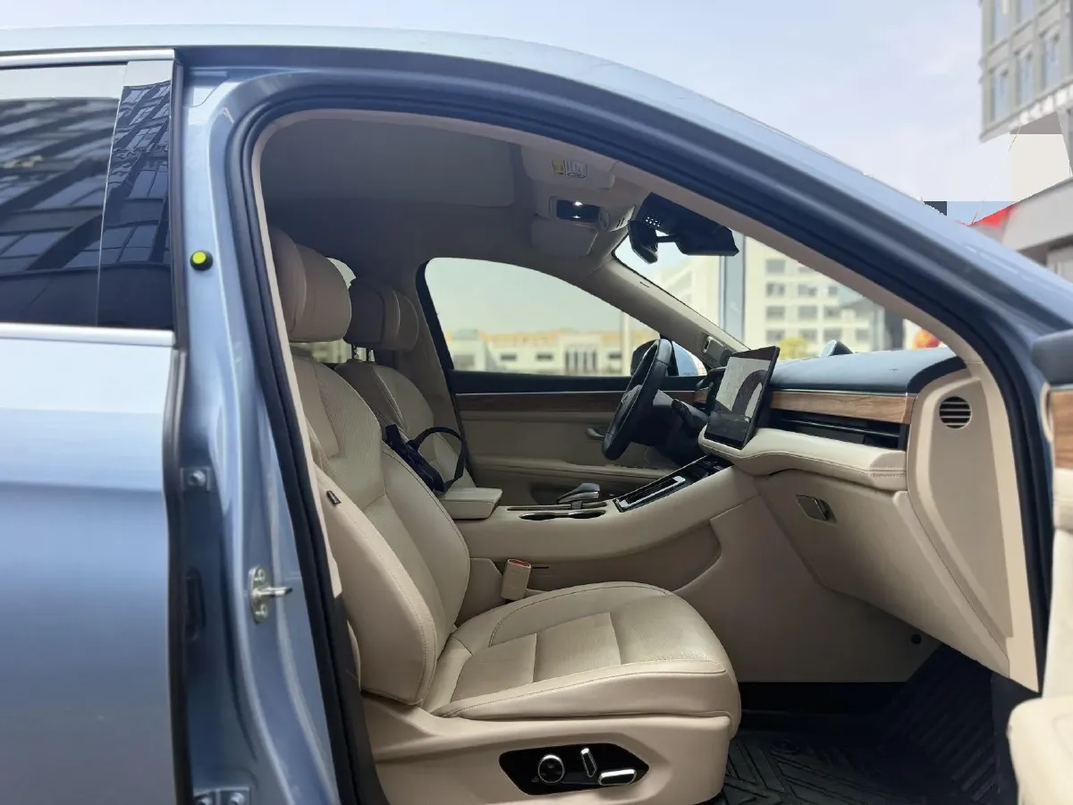 2022 Lincoln Corsair 2.0T 245HP L4 8AT,autocango,china used car exporter,china ev exporter,chinese used car exporter,chinese used ev exporter