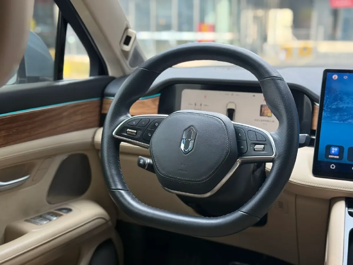 2022 Lincoln Corsair 2.0T 245HP L4 8AT,autocango,china used car exporter,china ev exporter,chinese used car exporter,chinese used ev exporter