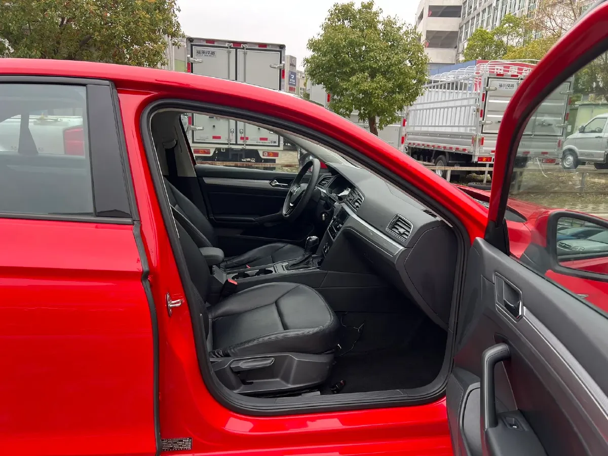 2019 Volkswagen Lamando 1.4T 131HP L4 7DCT,autocango,china used car exporter,china ev exporter,chinese used car exporter,chinese used ev exporter