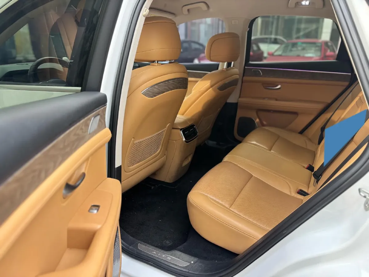 2022 AITO AITO M5 Range Extended 125HP REEV 40KWH,autocango,china used car exporter,china ev exporter,chinese used car exporter,chinese used ev exporter