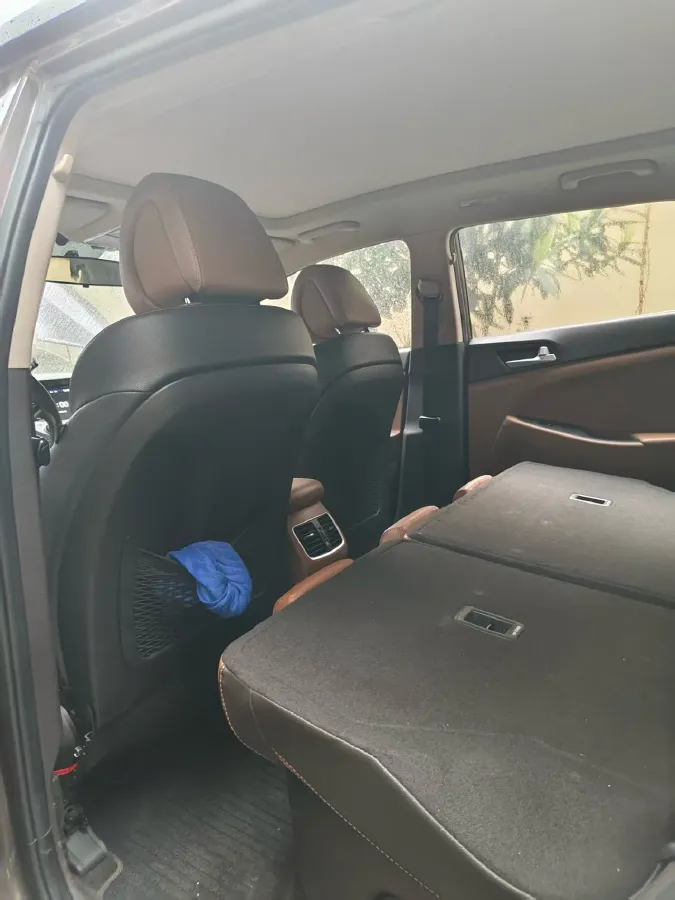 2015 Hyundai Tucson 1.6T 177HP L4 7DCT,autocango,china used car exporter,china ev exporter,chinese used car exporter,chinese used ev exporter