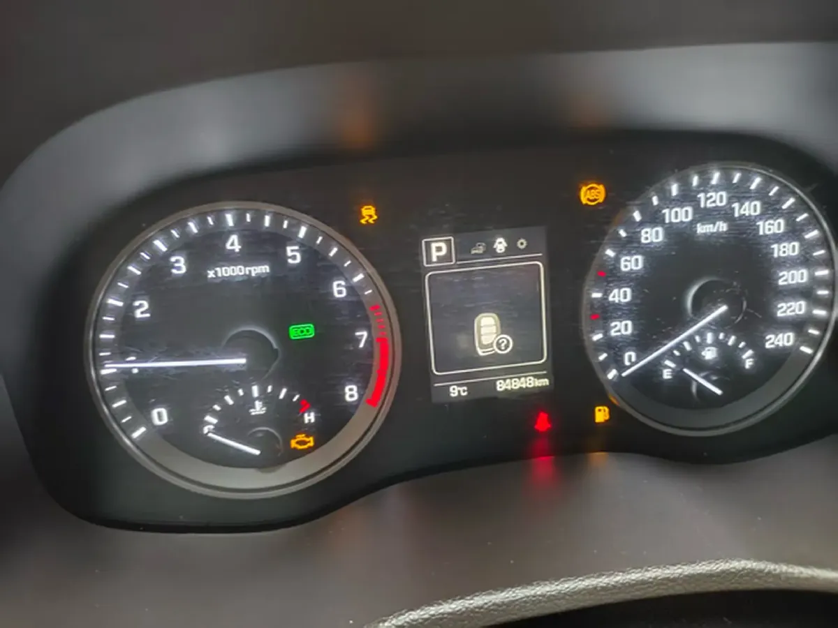 2015 Hyundai Tucson 1.6T 177HP L4 7DCT,autocango,china used car exporter,china ev exporter,chinese used car exporter,chinese used ev exporter