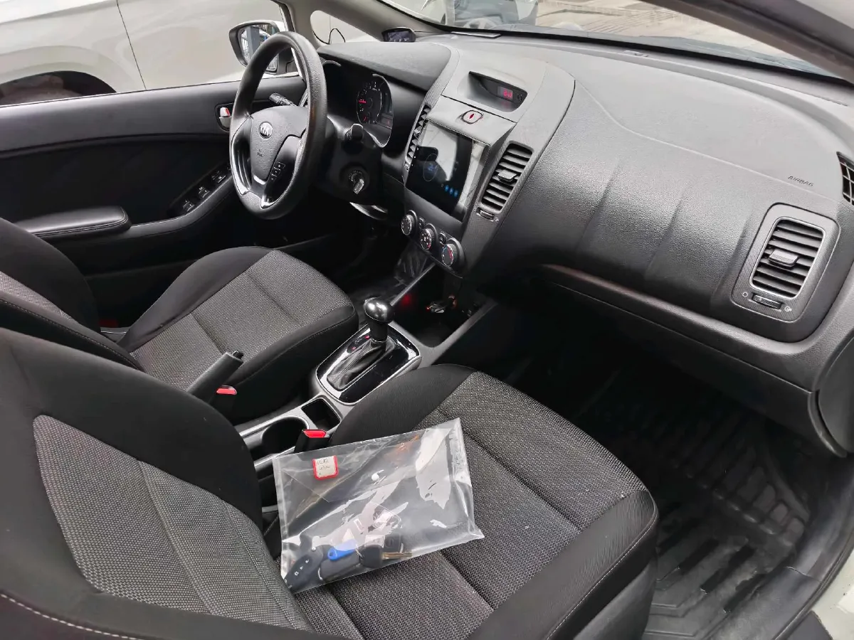 2017 Kia K3 1.6L 128HP L4 6AT,autocango,china used car exporter,china ev exporter,chinese used car exporter,chinese used ev exporter