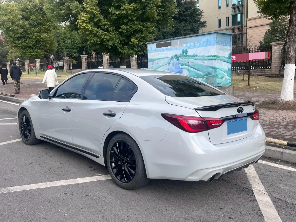 2018 Jeep Grand Commander 2.0T 265HP L4 9AT,autocango,china used car exporter,china ev exporter,chinese used car exporter,chinese used ev exporter