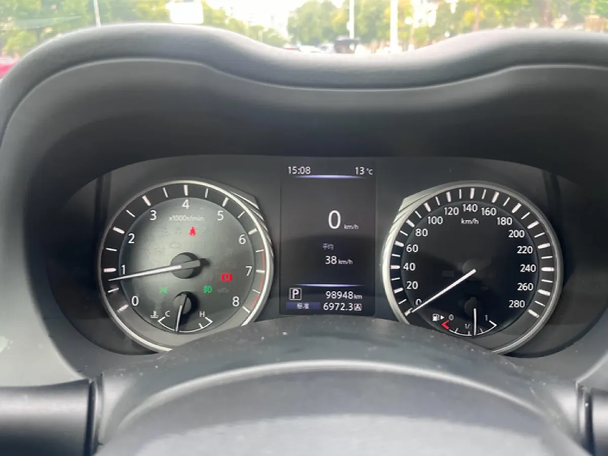 2018 Jeep Grand Commander 2.0T 265HP L4 9AT,autocango,china used car exporter,china ev exporter,chinese used car exporter,chinese used ev exporter