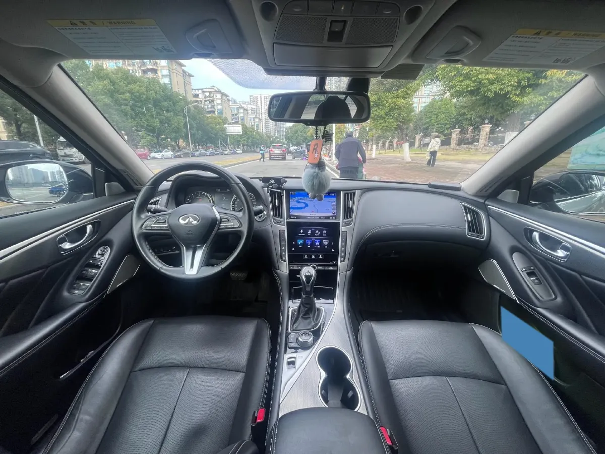 2018 Jeep Grand Commander 2.0T 265HP L4 9AT,autocango,china used car exporter,china ev exporter,chinese used car exporter,chinese used ev exporter