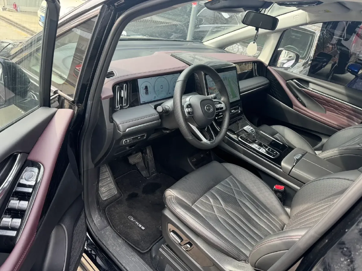 2024 GAC Trumpchi M8 2.0T 252HP L4 8AT,autocango,china used car exporter,china ev exporter,chinese used car exporter,chinese used ev exporter