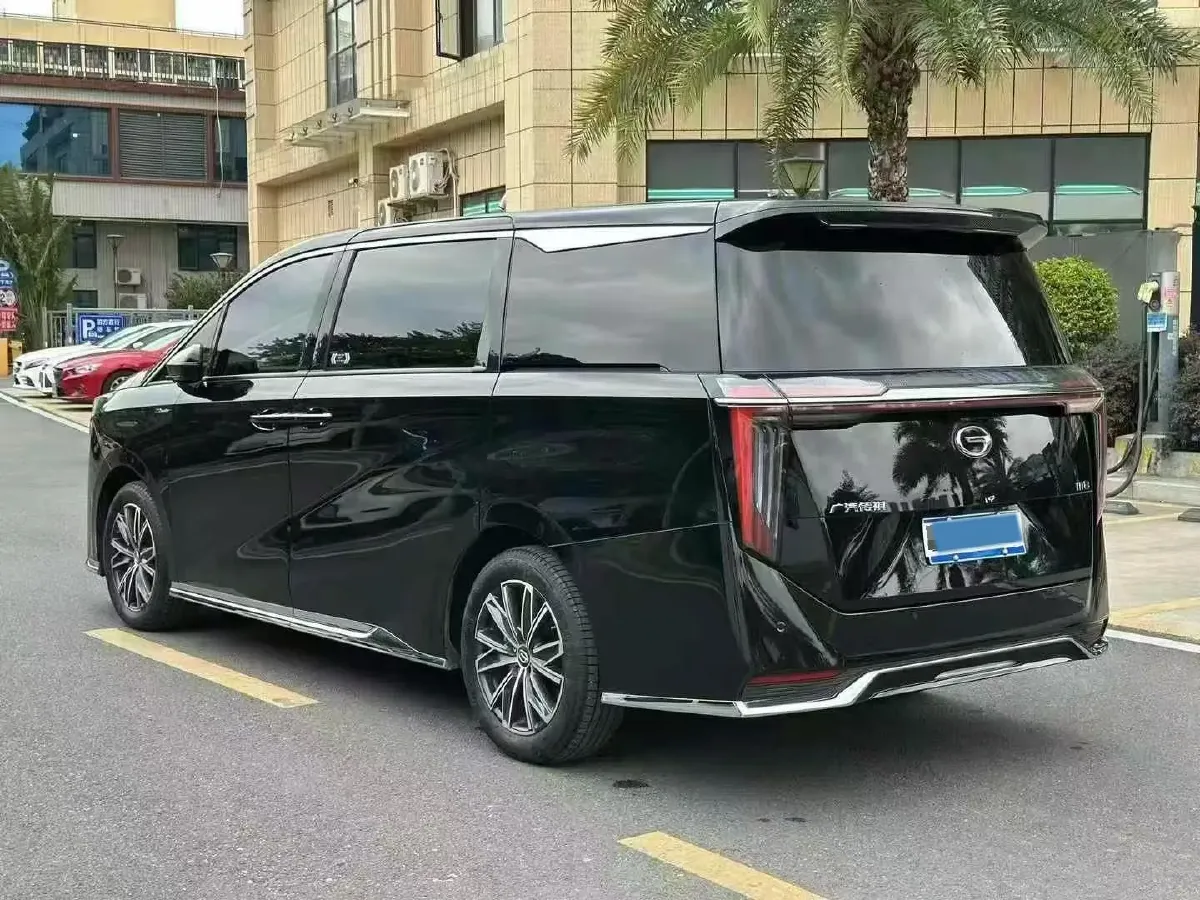 2024 GAC Trumpchi M8 2.0T 252HP L4 8AT,autocango,china used car exporter,china ev exporter,chinese used car exporter,chinese used ev exporter