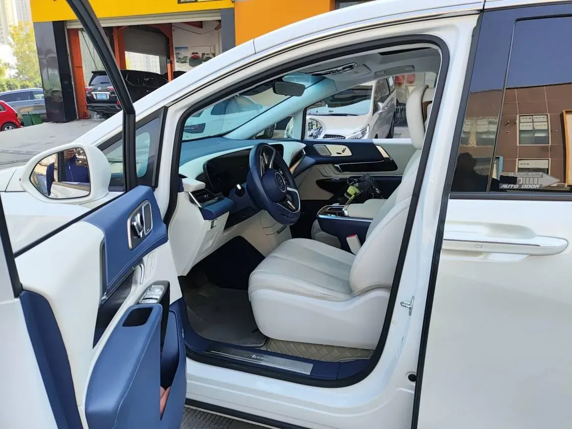 2023 Buick Century 2.0T 237HP L4 9AT,autocango,china used car exporter,china ev exporter,chinese used car exporter,chinese used ev exporter