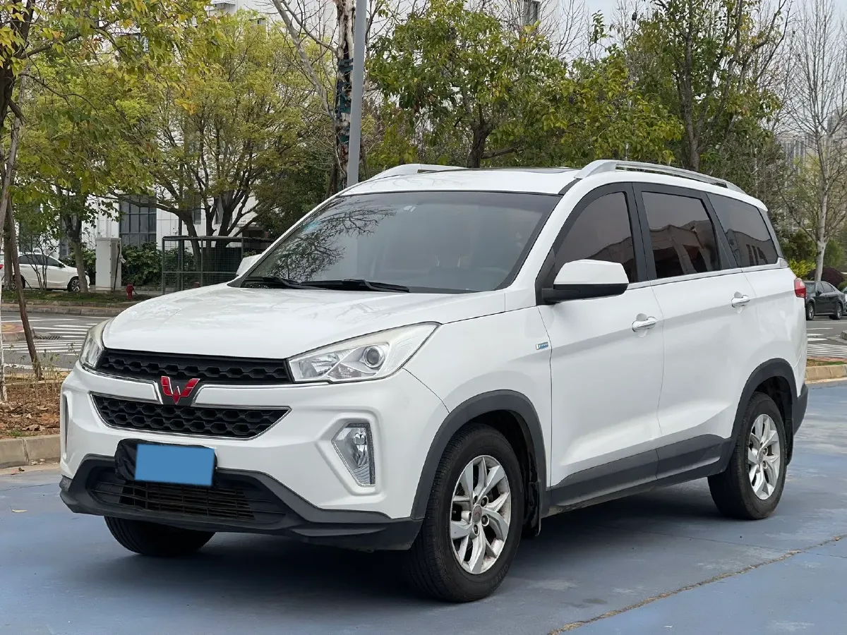 2018 WuLing HongGuang S3 1.5T 150HP L4 6MT,autocango,china used car exporter,china ev exporter,chinese used car exporter,chinese used ev exporter