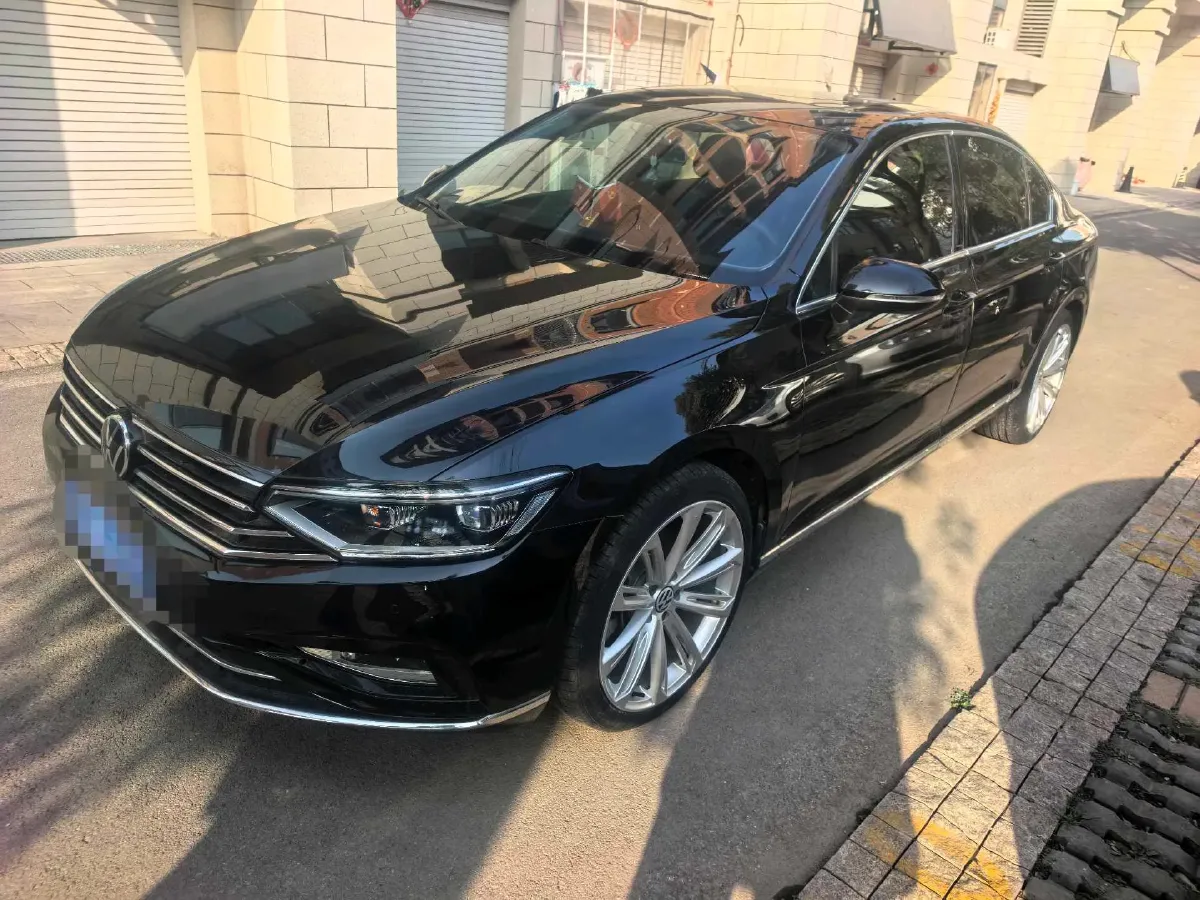 2020 Volkswagen Magotan 1.4T 150HP L4 7DCT,autocango,china used car exporter,china ev exporter,chinese used car exporter,chinese used ev exporter