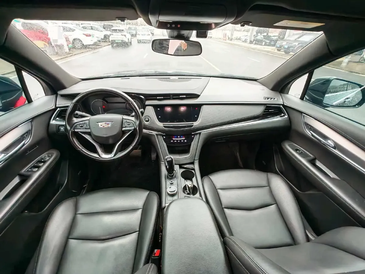 2022 Cadillac XT6 2.0T 237HP L4 9AT,autocango,china used car exporter,china ev exporter,chinese used car exporter,chinese used ev exporter