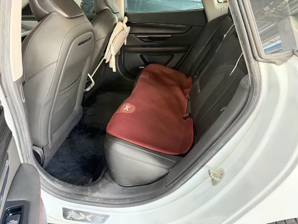 2022 Xpeng P7 BEV 60.2KWH,autocango,china used car exporter,china ev exporter,chinese used car exporter,chinese used ev exporter