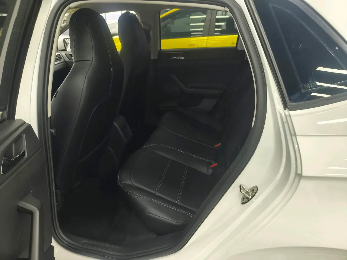 2019 Volkswagen Polo 1.5L 113HP L4 6AT,autocango,china used car exporter,china ev exporter,chinese used car exporter,chinese used ev exporter