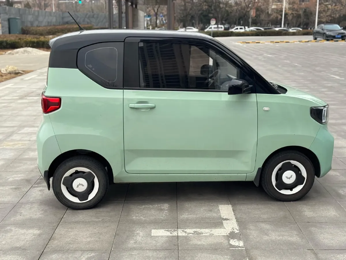 2021 WuLing HongGuang MINI EV BEV 9.3KWH,autocango,china used car exporter,china ev exporter,chinese used car exporter,chinese used ev exporter