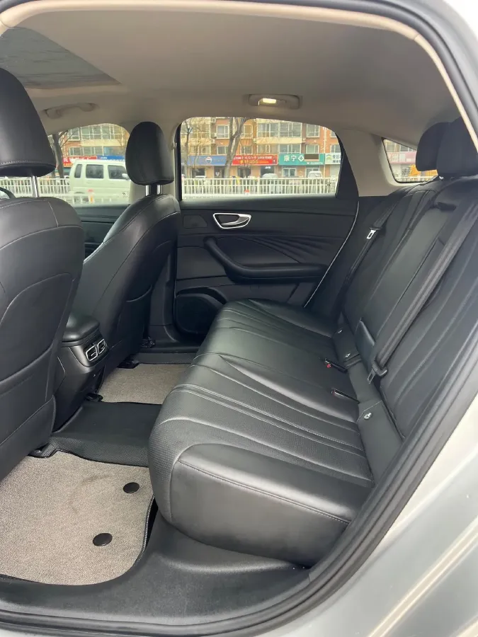 2025 Roewe D7 1.5L 112HP L4 1DHT PHEV 19.7KWH,autocango,china used car exporter,china ev exporter,chinese used car exporter,chinese used ev exporter