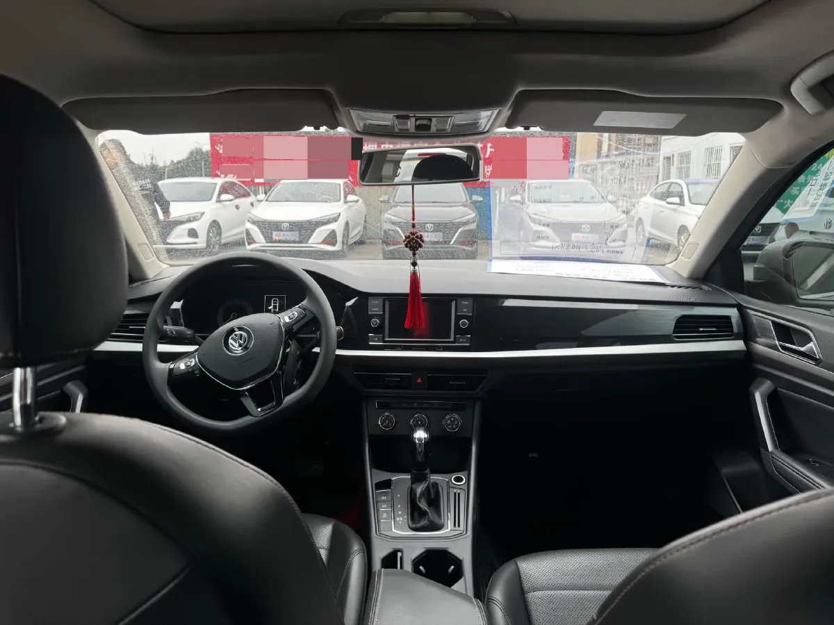 2018 Landwind XiaoYao 1.5T 163HP L4 CVT,autocango,china used car exporter,china ev exporter,chinese used car exporter,chinese used ev exporter