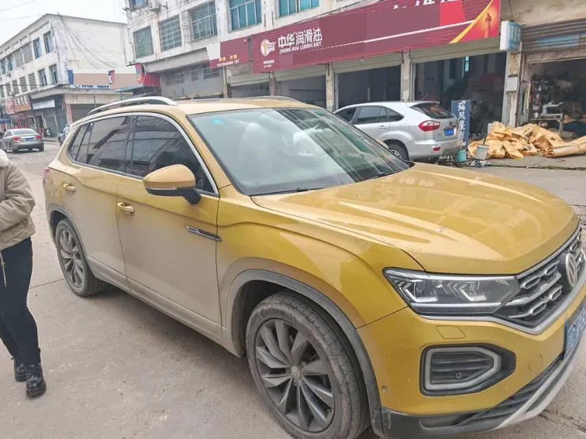 2019 Jeep Cherokee 2.0T 265HP L4 9AT,autocango,china used car exporter,china ev exporter,chinese used car exporter,chinese used ev exporter