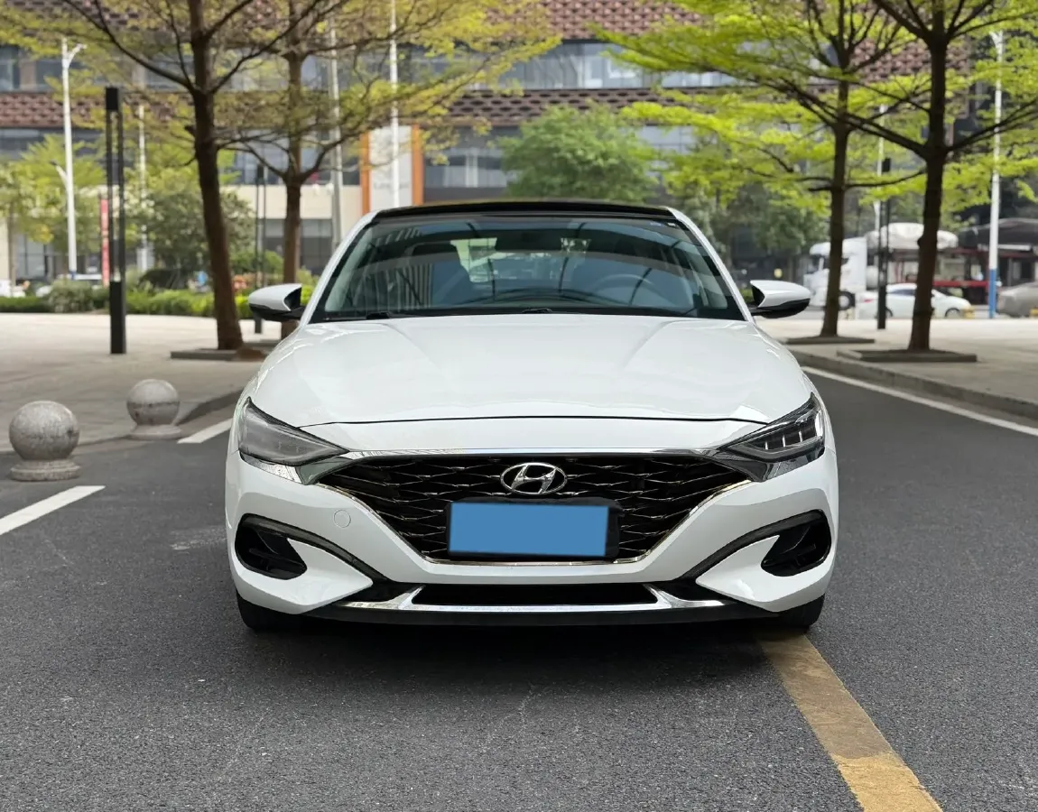 2019 Hyundai La Festa 1.6T 190HP L4 7DCT,autocango,china used car exporter,china ev exporter,chinese used car exporter,chinese used ev exporter