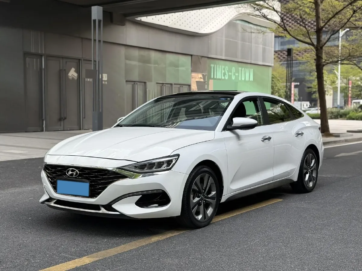 2019 Hyundai La Festa 1.6T 190HP L4 7DCT,autocango,china used car exporter,china ev exporter,chinese used car exporter,chinese used ev exporter