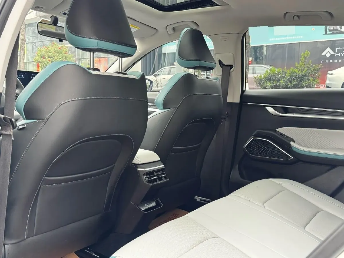 2023 Geely Emgrand 1.5L 127HP L4 CVT,autocango,china used car exporter,china ev exporter,chinese used car exporter,chinese used ev exporter